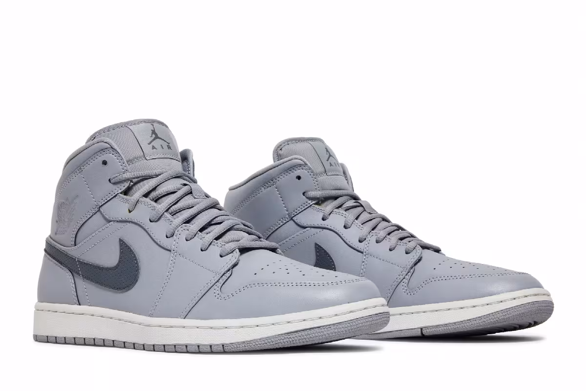 Air Jordan 1 Mid Wolf Grey, view 9