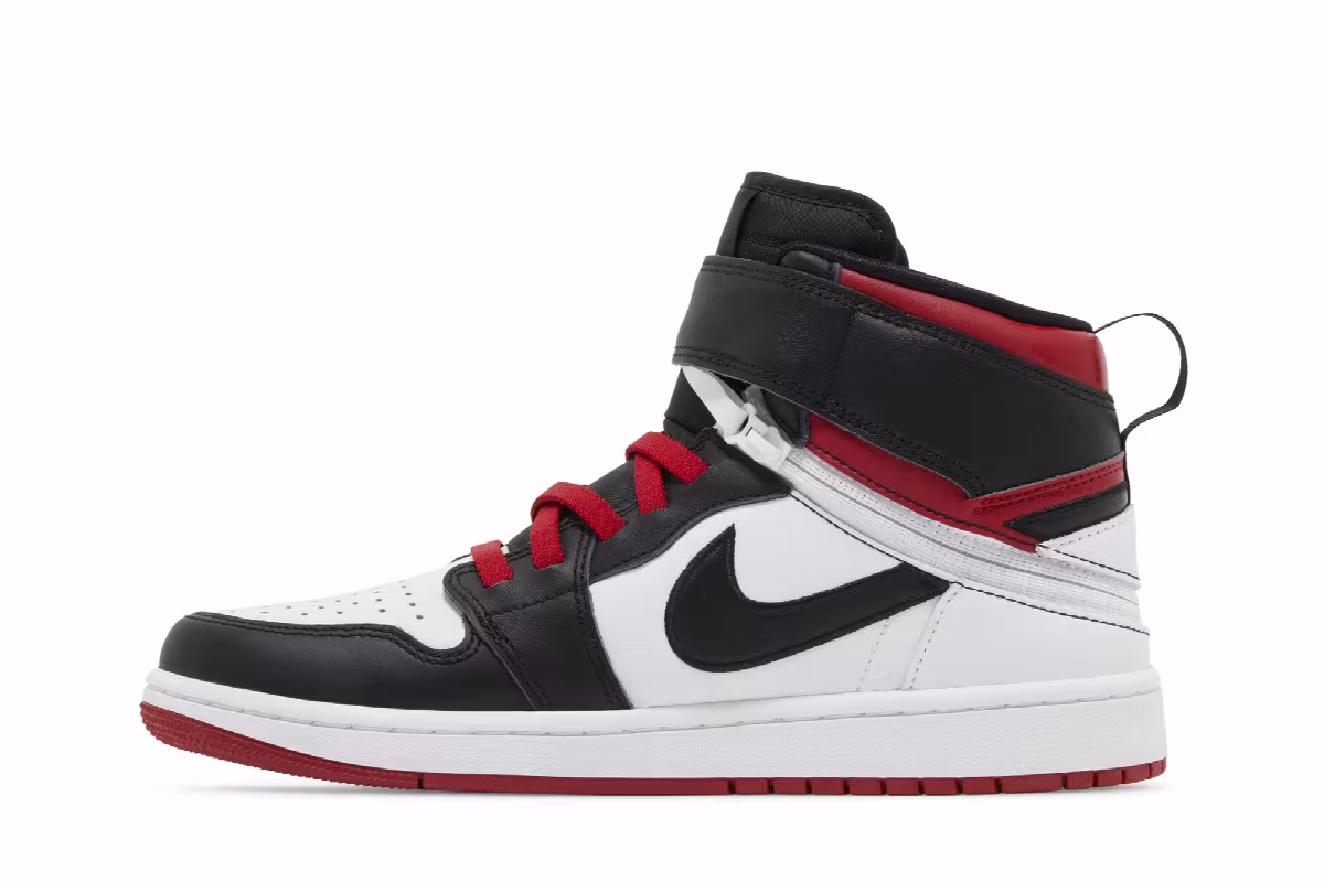 Air Jordan 1 High FlyEase Gym Red Black Toe, view 4