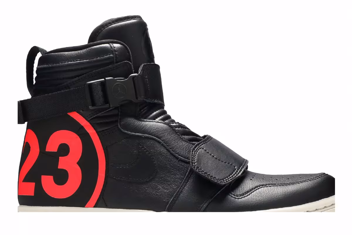 Air Jordan 1 Moto Black Pink, view 3