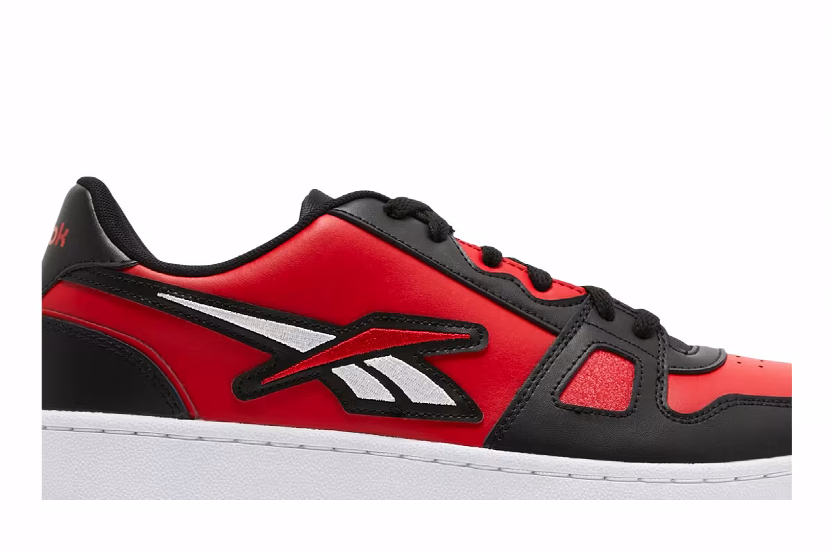 Reebok Resonator Low Black Vector Red, view 3