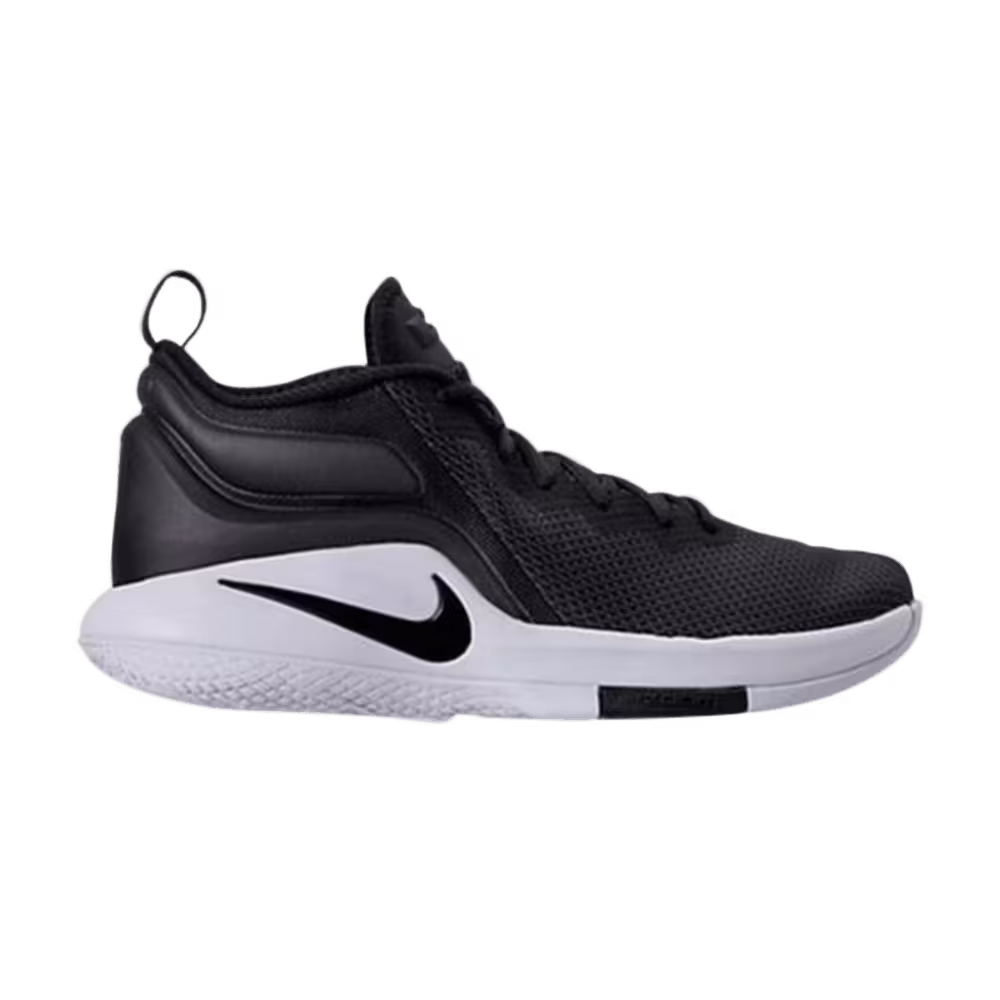 Nike LeBron Witness 2