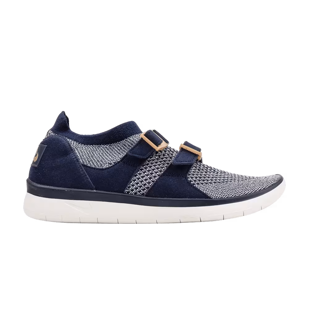 Nike Women's Air Sock Racer Ultra Flyknit