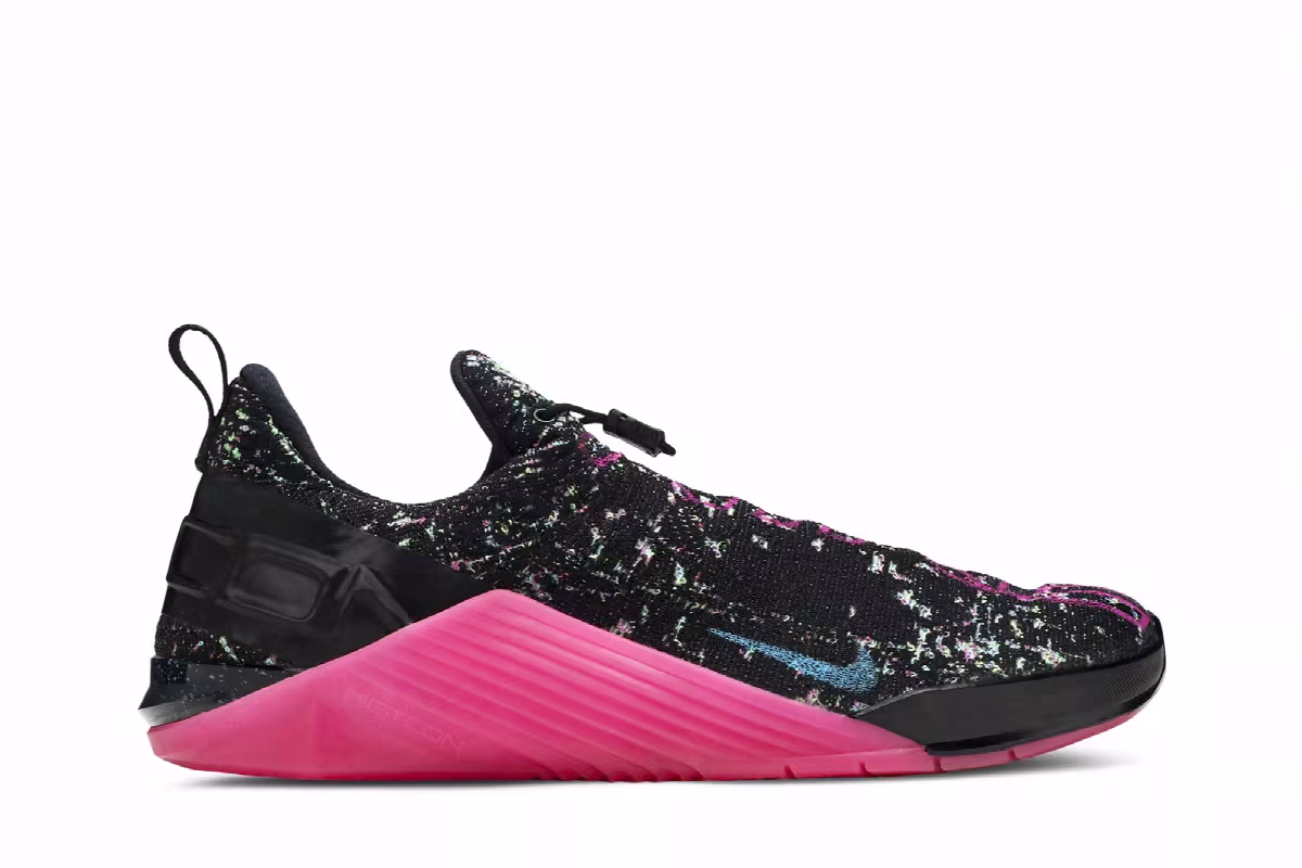 Nike React Metcon AMP Black Fire Pink, view 2