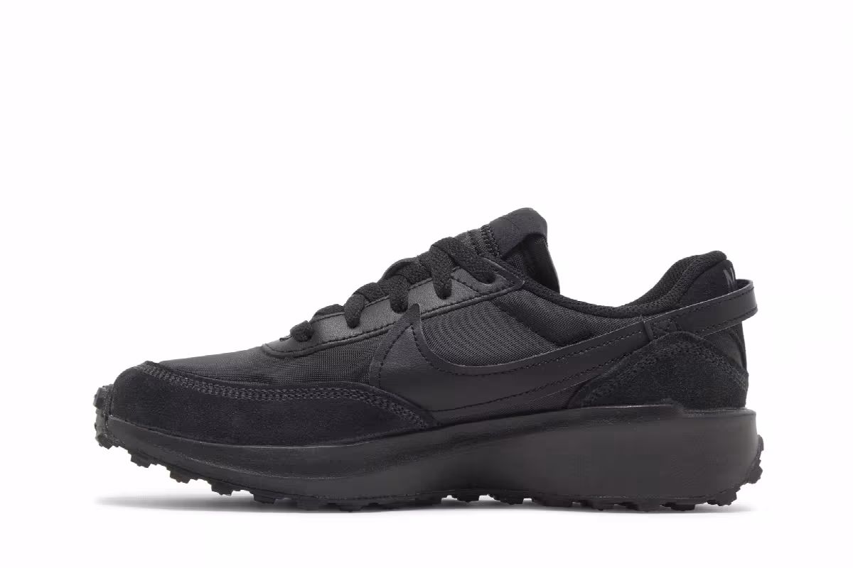 Nike Women's Waffle Debut Triple Black, view 4