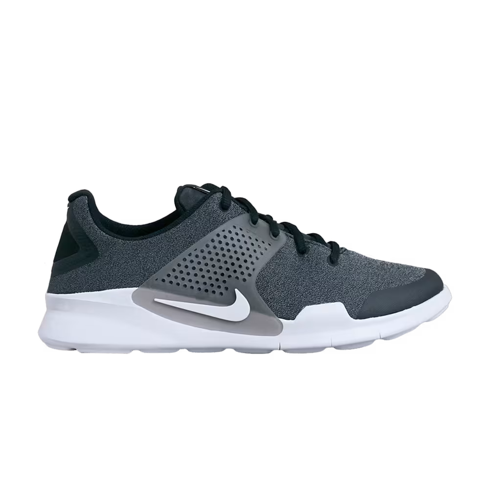 Nike Arrowz Black White