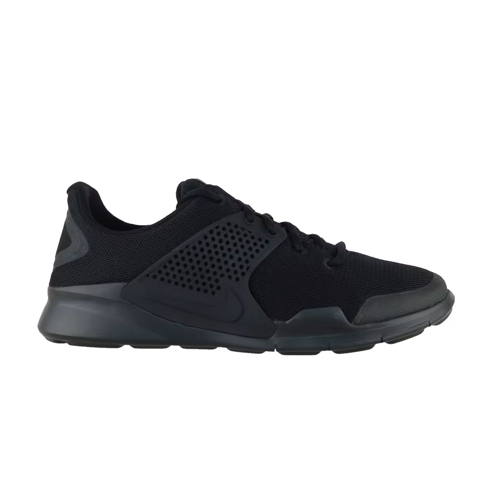Nike Arrowz Triple Black