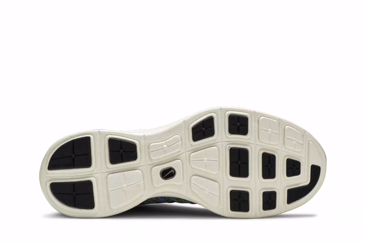 Nike Lunar Flyknit Chukka, view 5