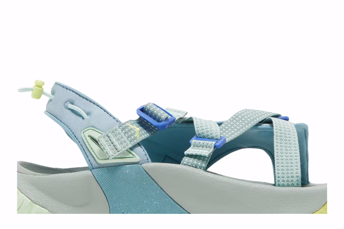 Nike Women's Oneonta Sandal Worn Blue Night Forest, view 3