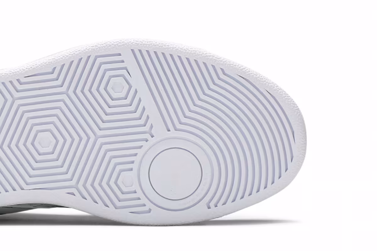 Wonder Woman x Reebok Women's Club MEMT Invisible Jet, view 6
