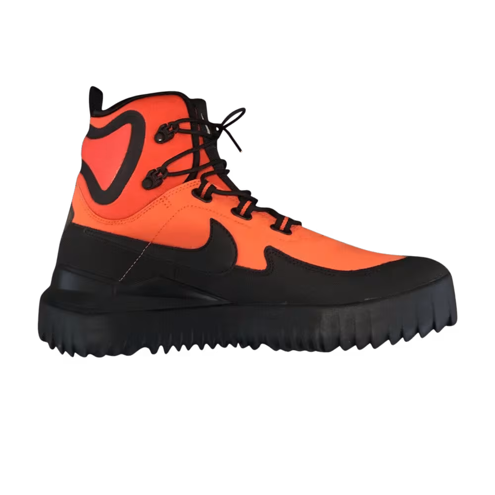 Nike Air Wild Mid