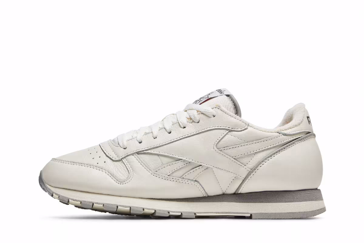 Reebok Classic Leather 1983 TV Top Chalk, view 4