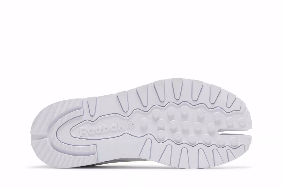 Maison Margiela x Reebok Women's Classic Leather Tabi White, view 5