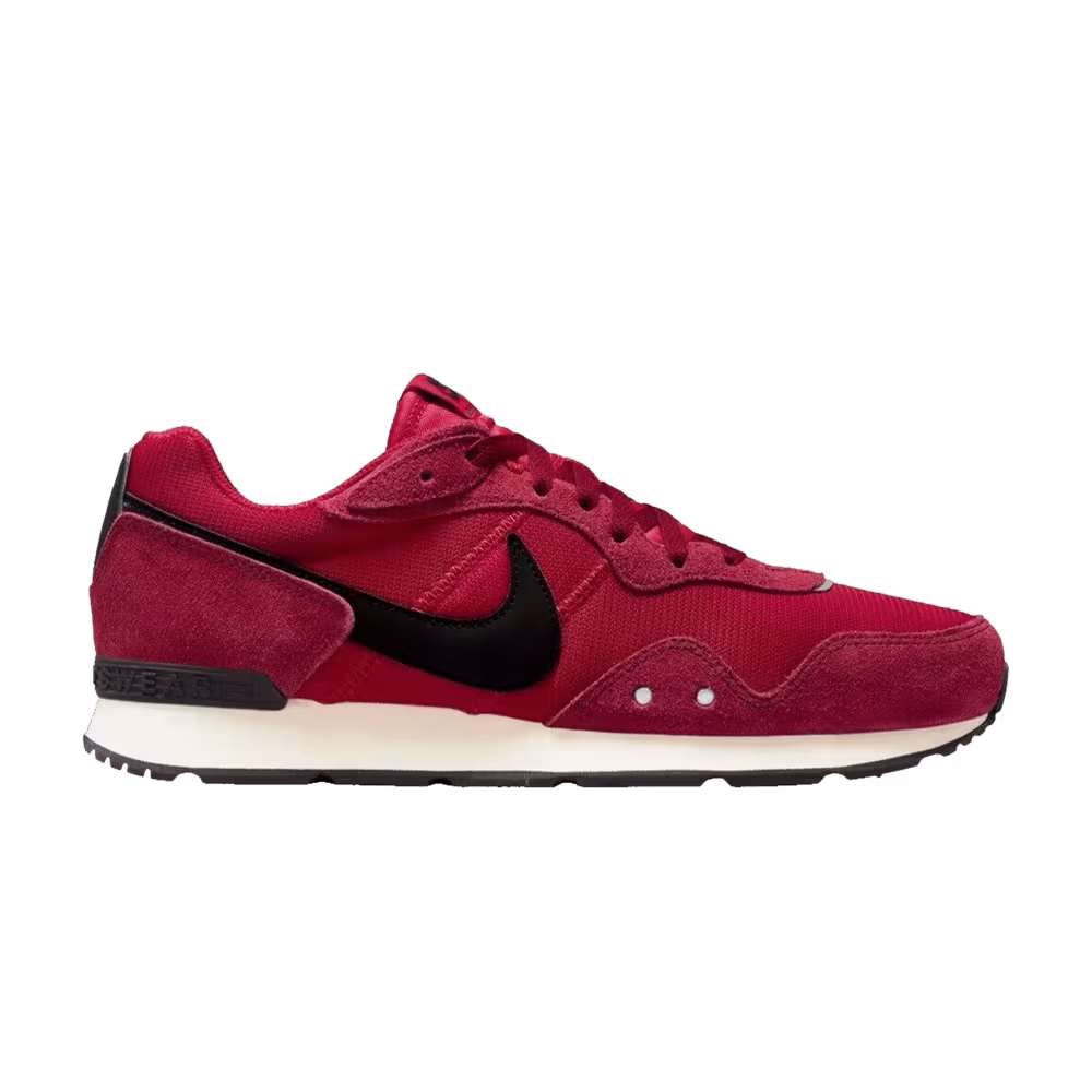 Nike Venture Runner Pomegranate