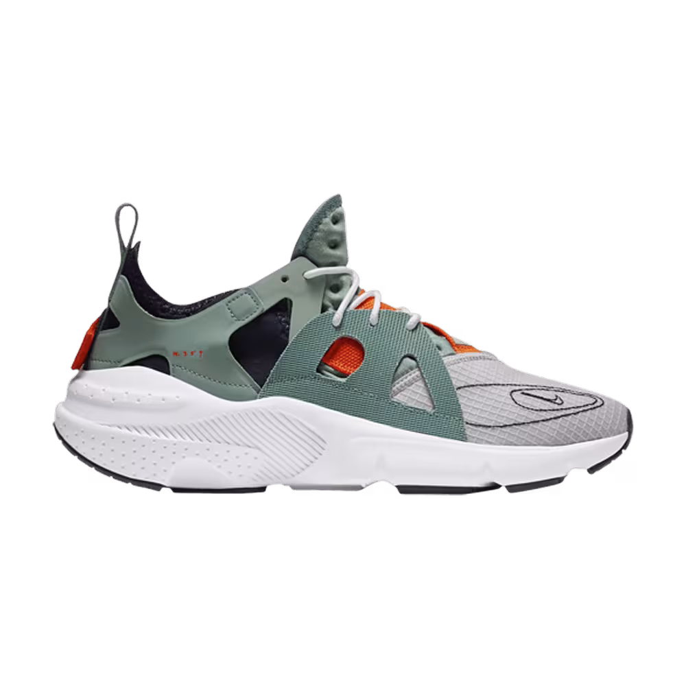 Nike Huarache Type Silver Pine
