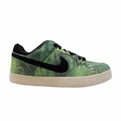 Nike Melee 'Gorge Green'