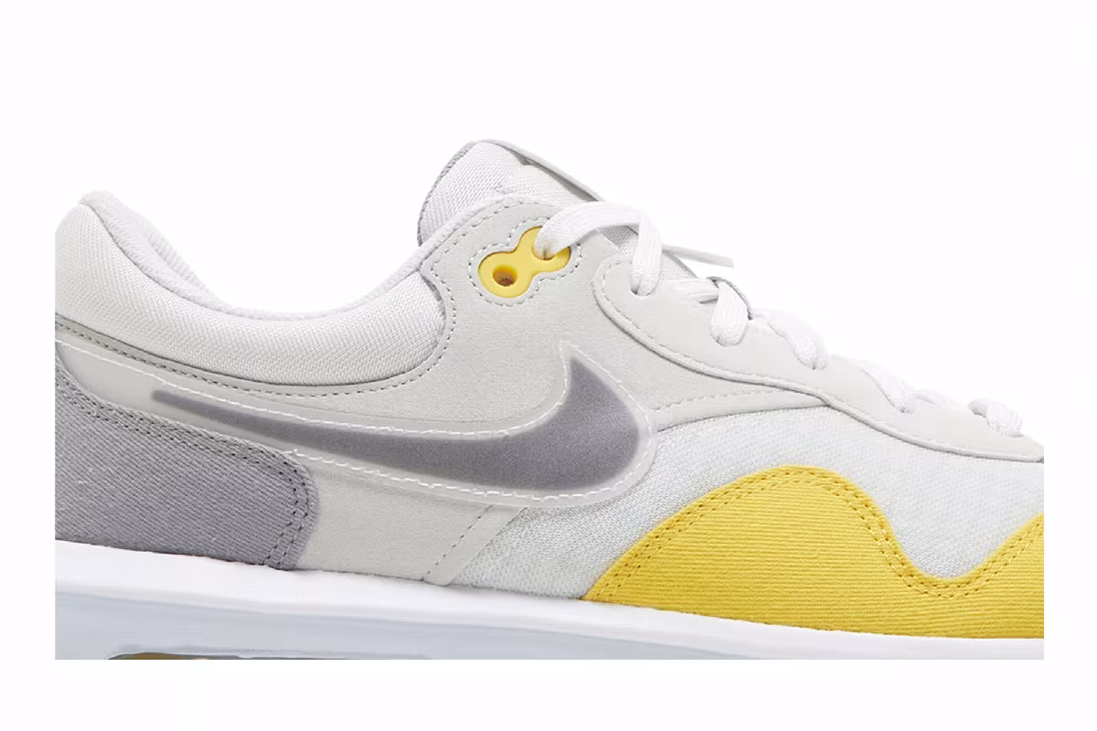 Nike Air Max Motif Photon Dust Yellow, view 3