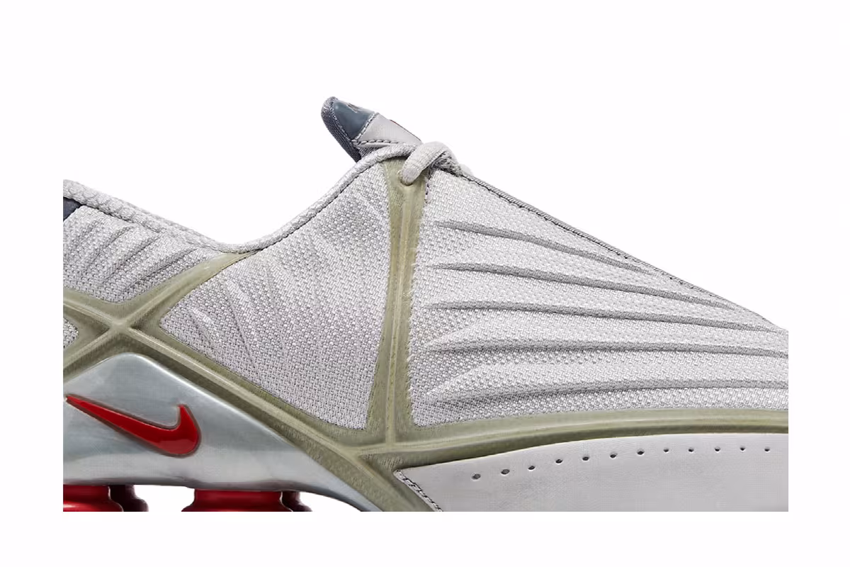 Nike Shox Supreme Metallic Silver Red, view 3