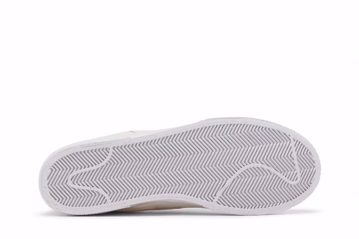 Nike GTS Phantom University Red, view 5