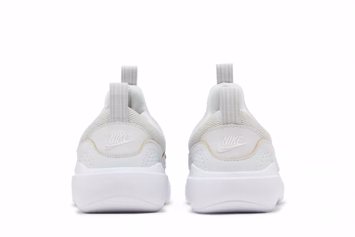Nike Women's AD Comfort Photon Dust, view 7
