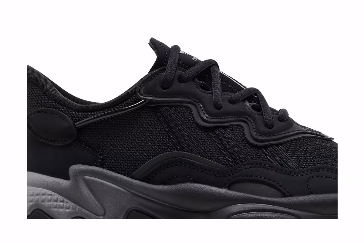 Adidas Women's Ozweego Black Grey, view 3