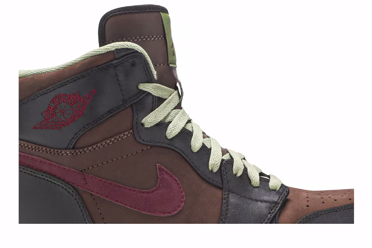 Air Jordan 1 High Velvet Brown, view 3