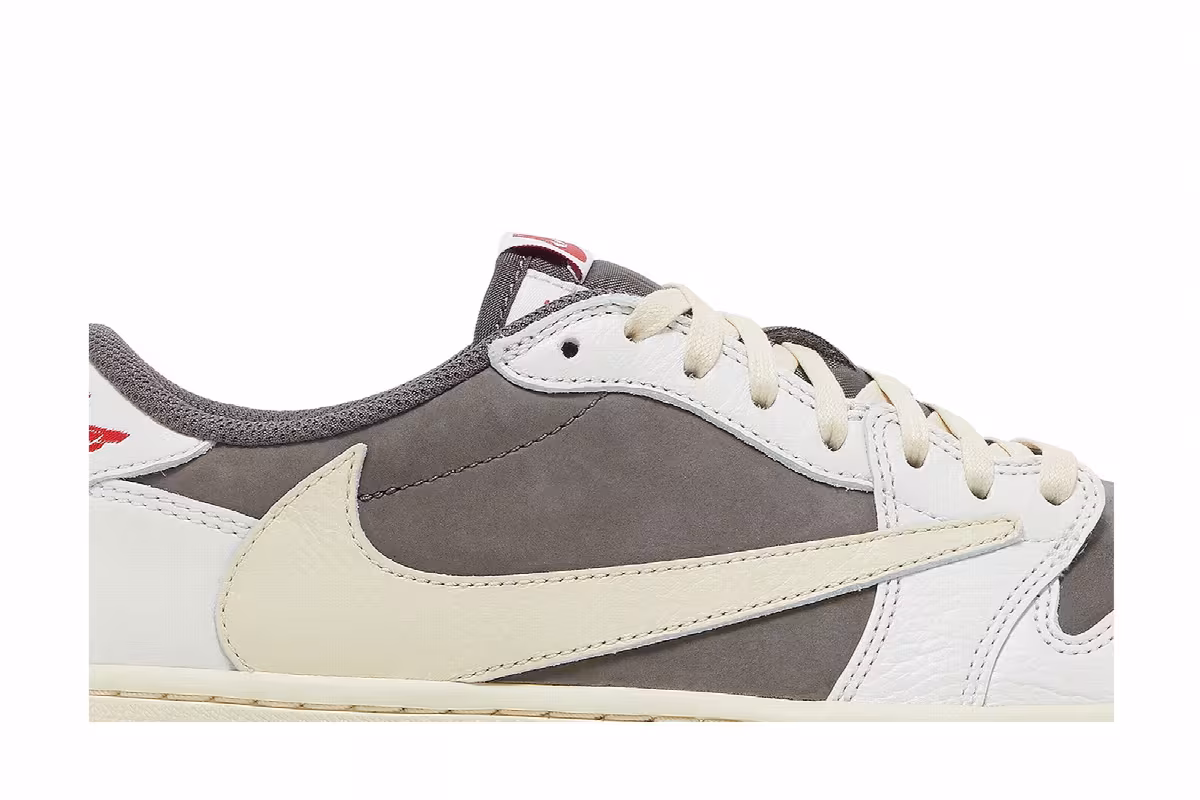Travis Scott x Air Jordan 1 Low OG Reverse Mocha, view 3