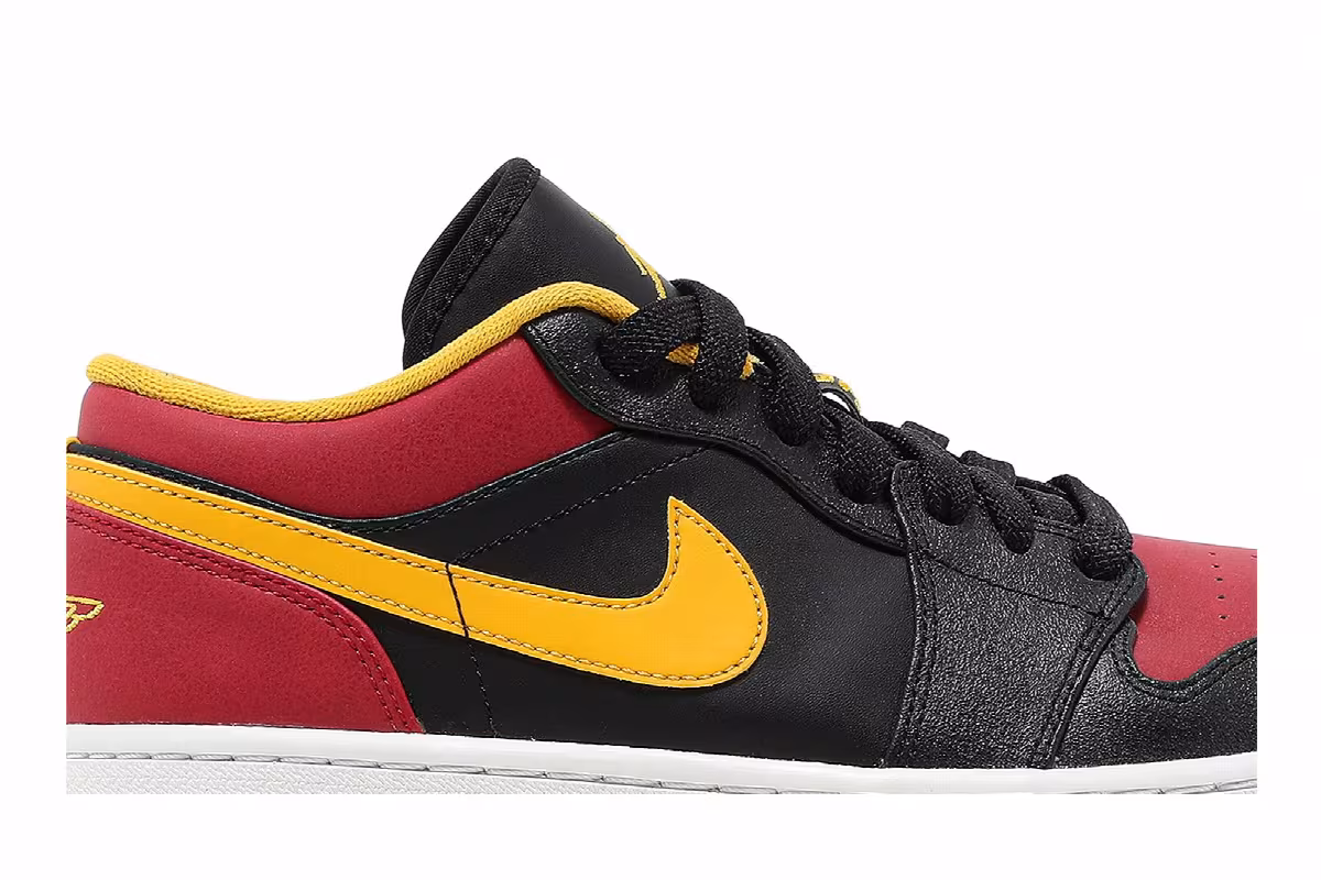 Air Jordan 1 Low Gym Red Gold, view 3