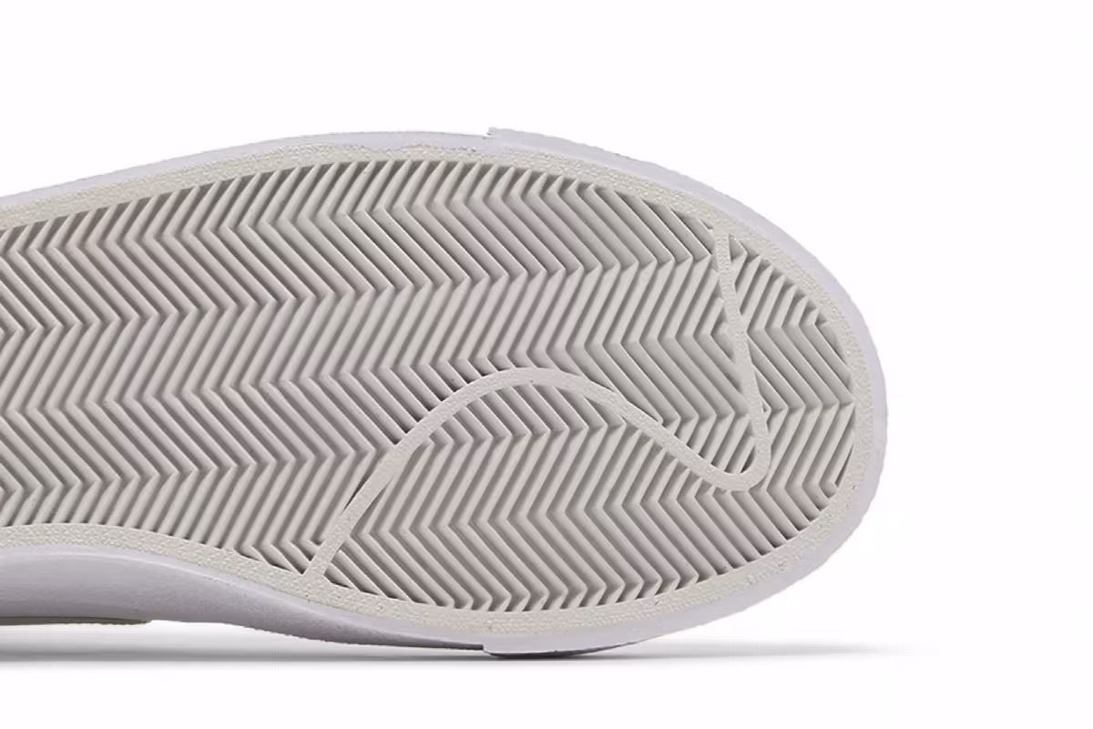 Nike Blazer Mid Airbrush - Photon Dust, view 6