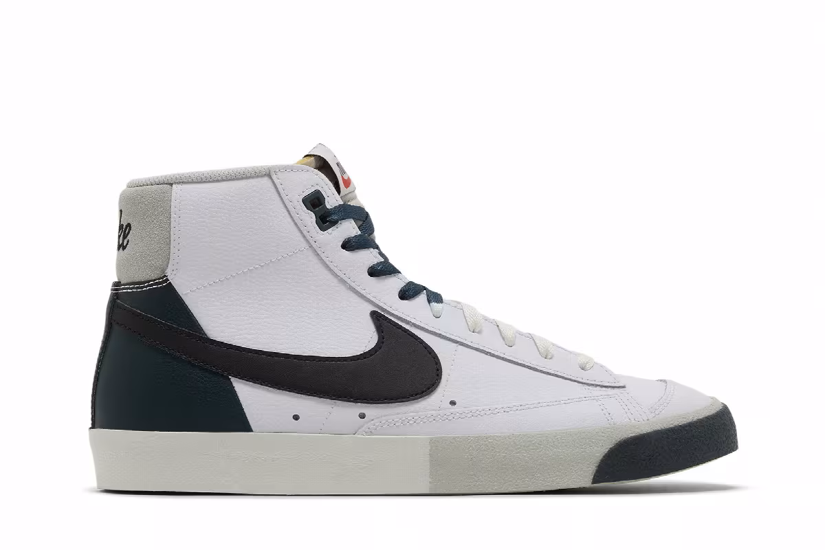 Nike Blazer Mid Remix, view 2