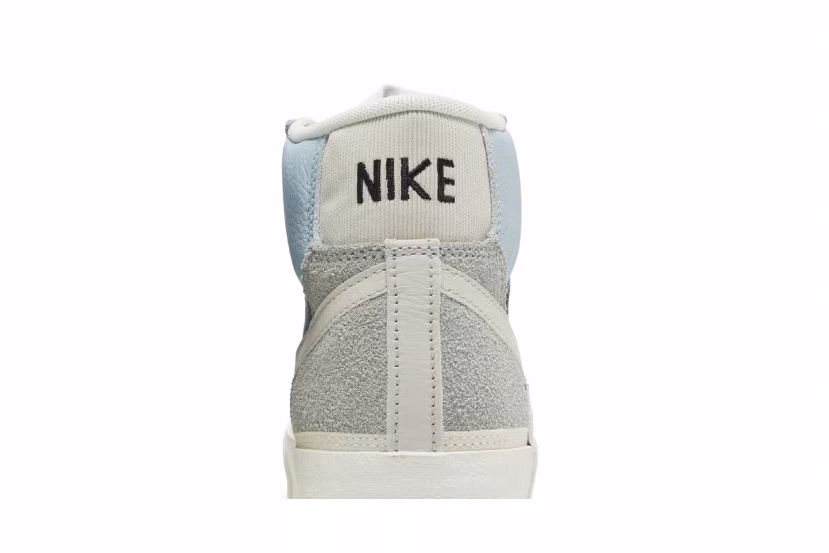 Nike Blazer Mid Remastered - Mica Green, view 8