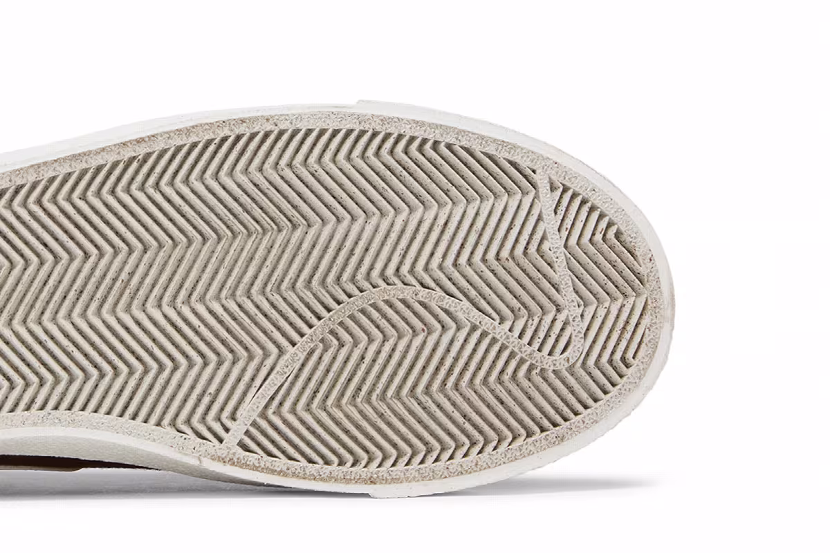 Nike Blazer Low Earth, view 6