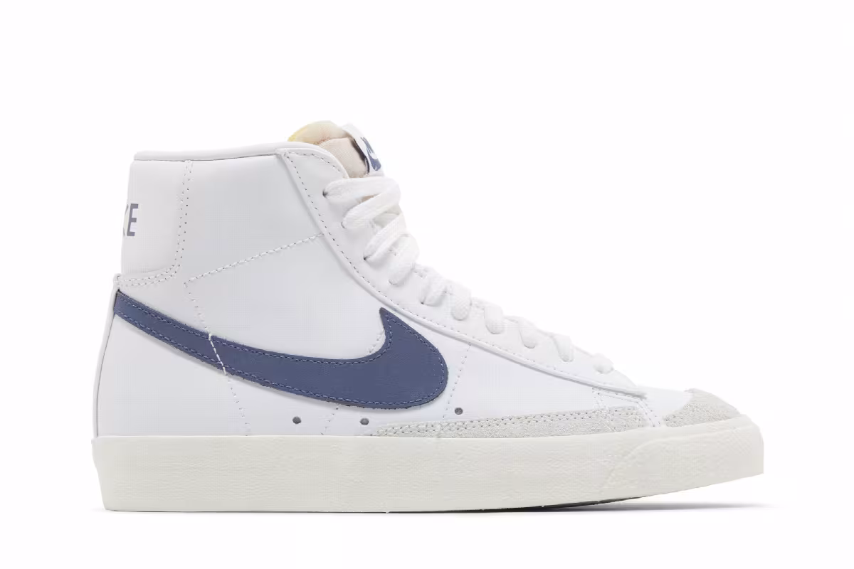 Nike Women's Blazer Mid White Diffused Blue, view 2