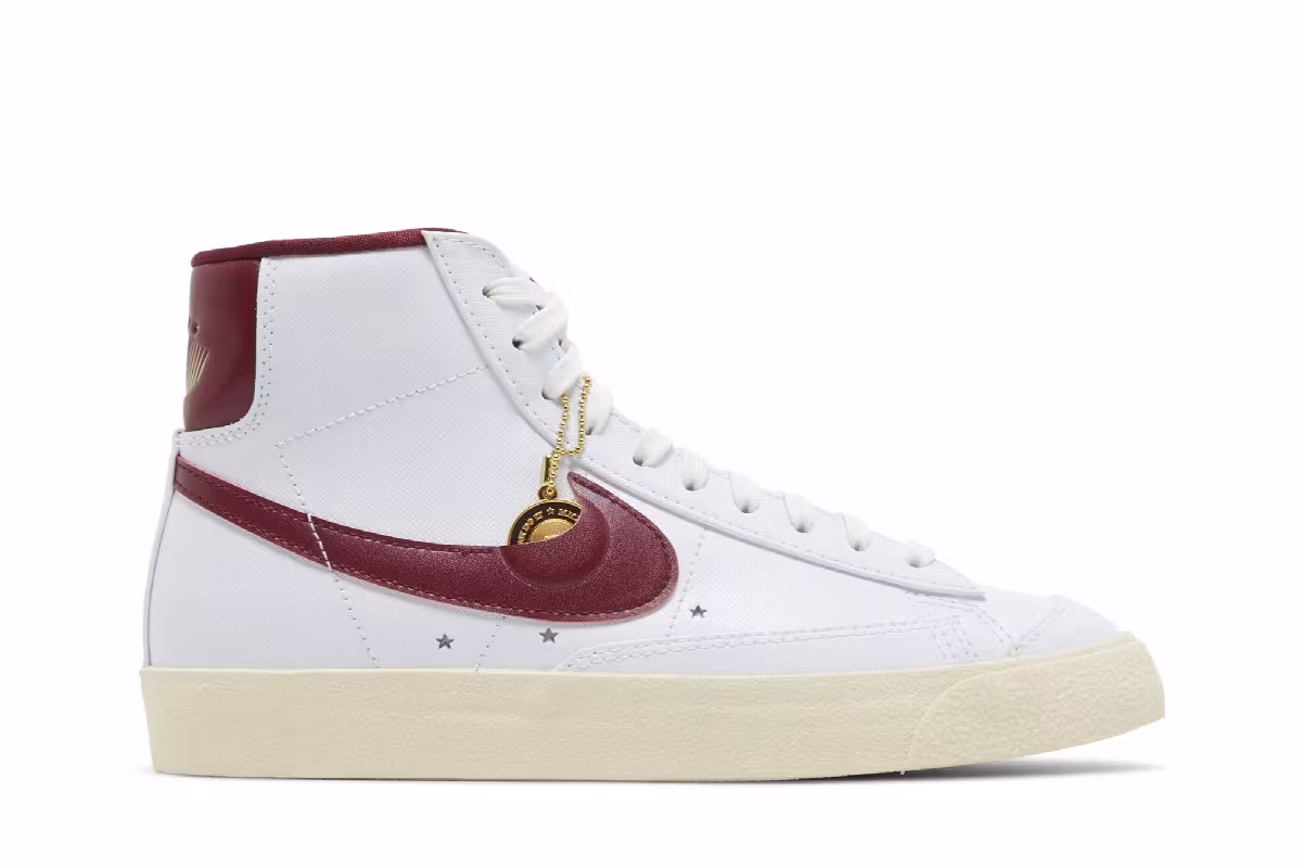 Nike Women's Blazer Mid Sisterhood, view 2