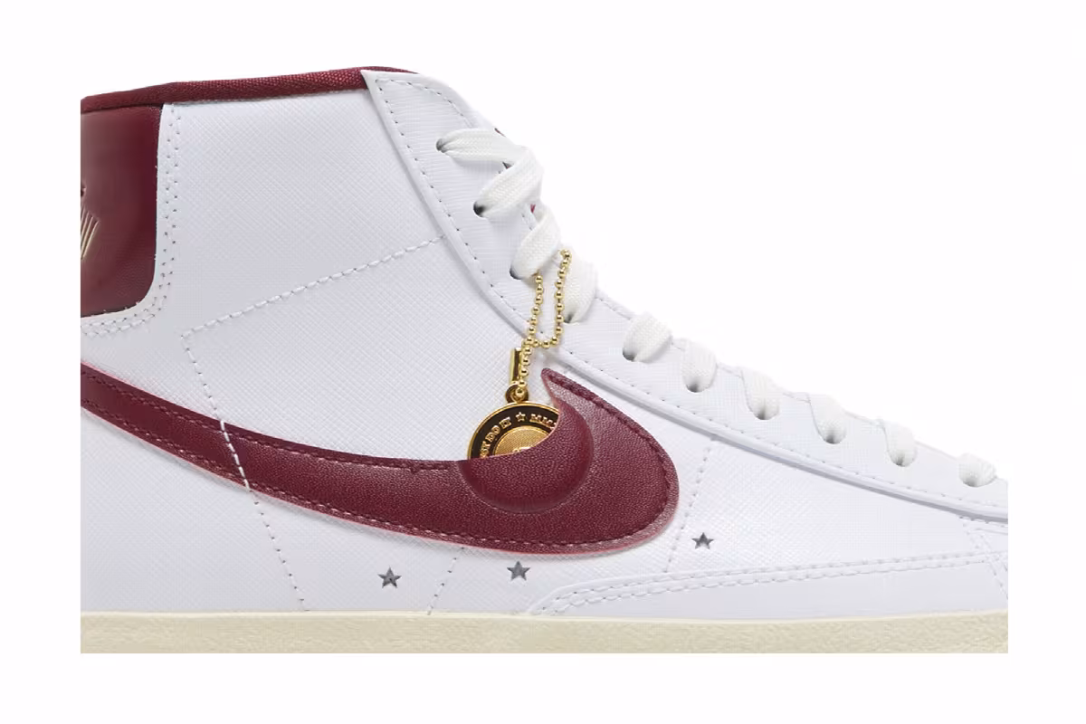 Nike Women's Blazer Mid Sisterhood, view 3
