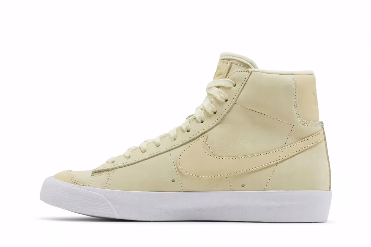 Nike Women's Blazer Mid Premium Alabaster, view 4