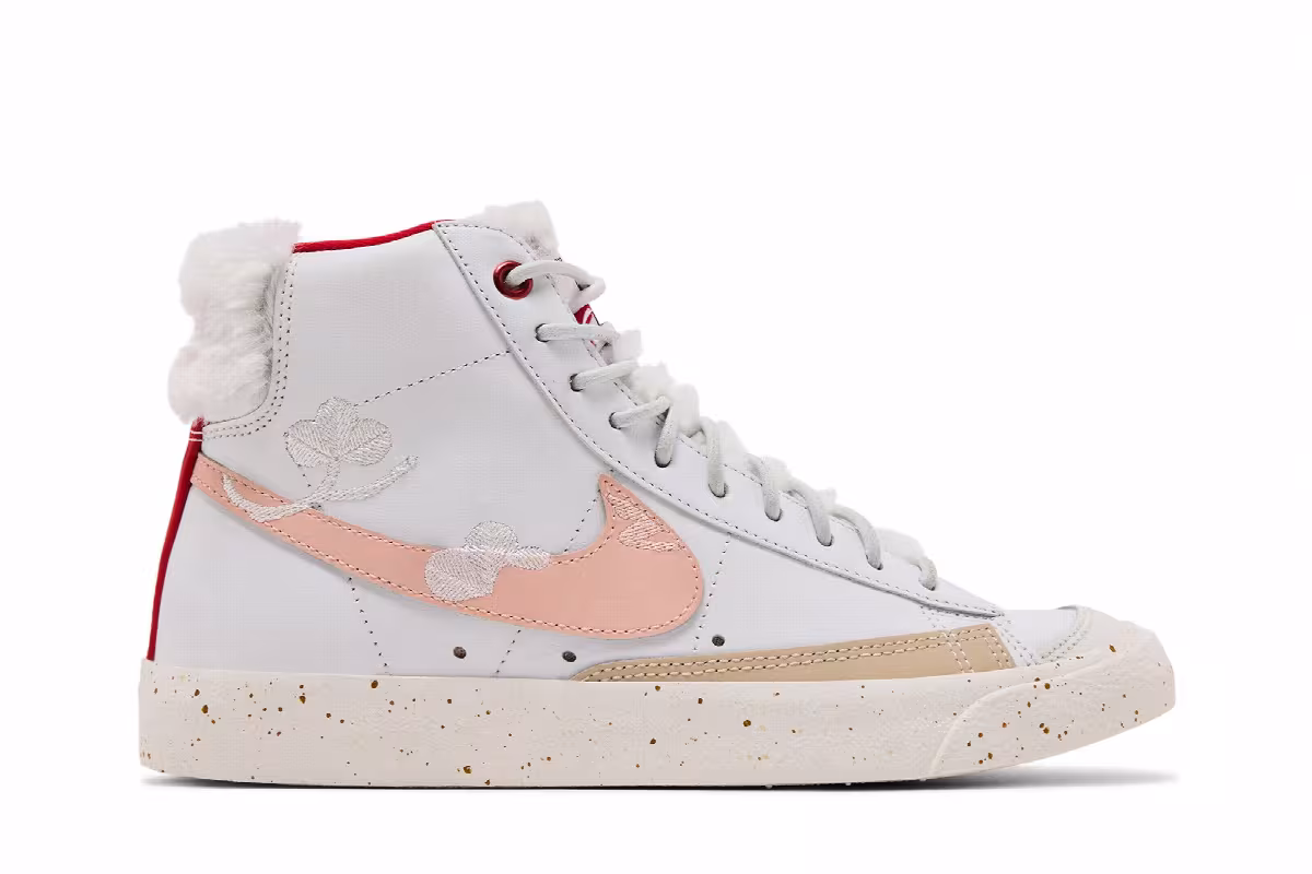 Nike Women's Blazer Mid Premium Leap High, view 2