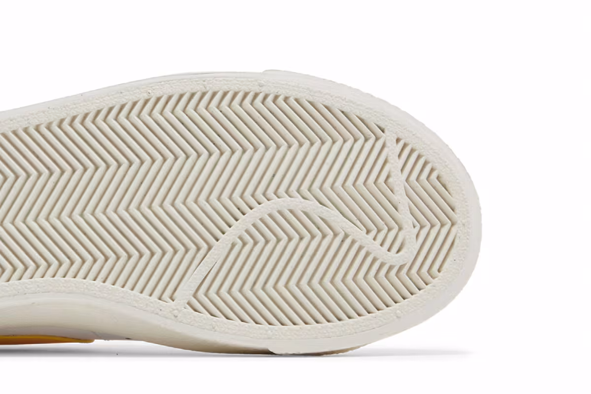 Nike Blazer Low White Topaz Gold, view 6