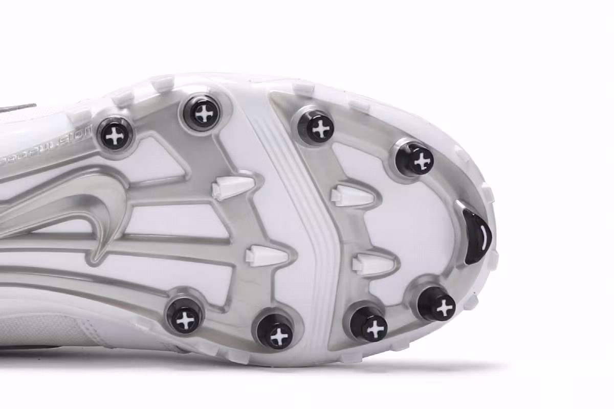 Air Jordan 1 Mid TD Cleat White Metallic Silver, view 6