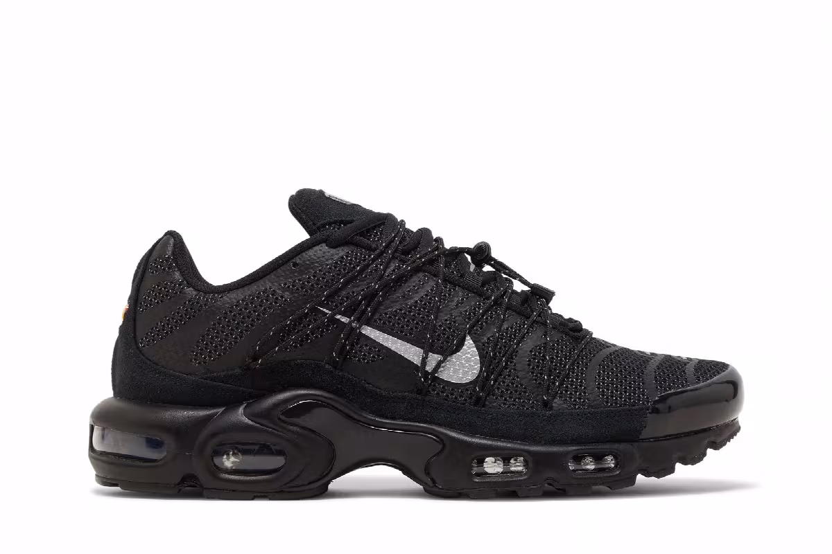 Nike Air Max Plus Utility Black Metallic Silver, view 2