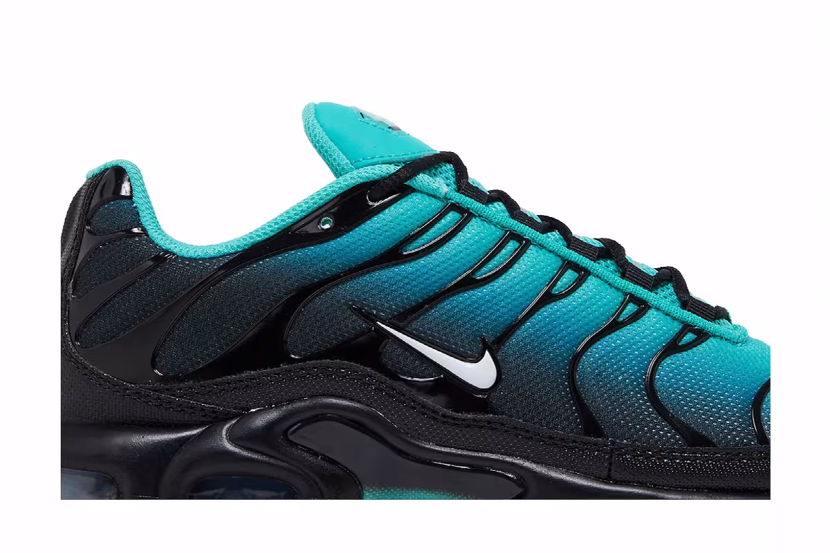 Nike Air Max Plus Light Retro, view 3