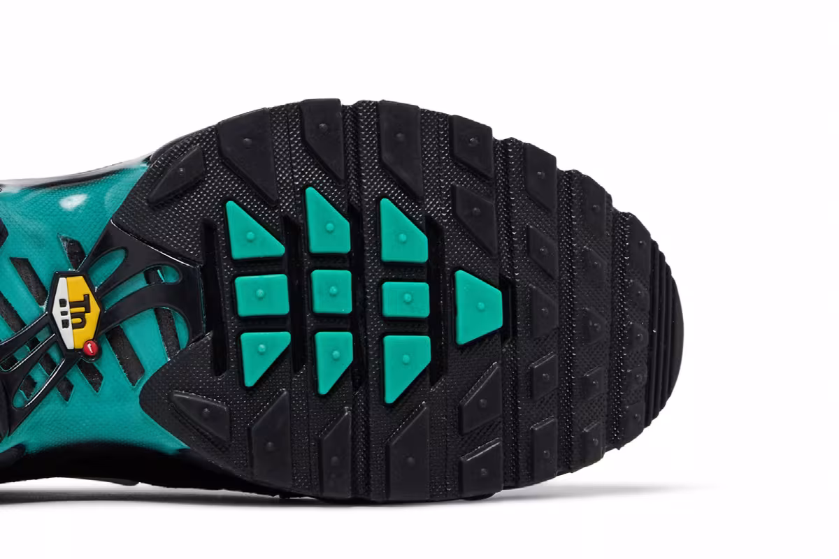 Nike Air Max Plus Light Retro, view 6