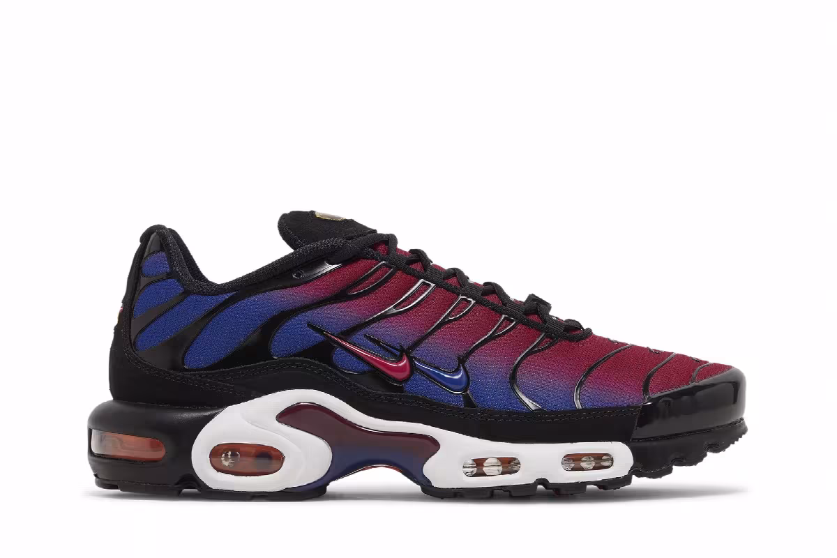 Patta x FC Barcelona x Nike Air Max Plus Culers del Món, view 2