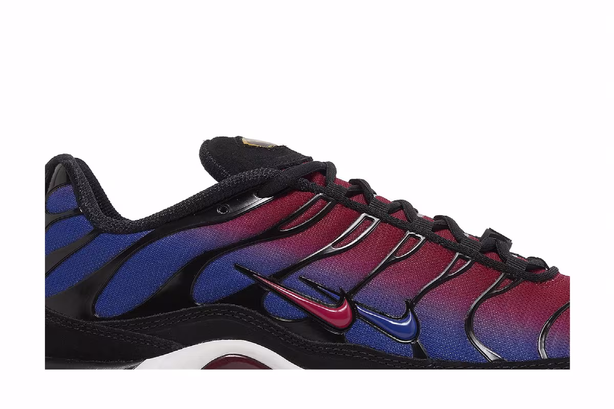 Patta x FC Barcelona x Nike Air Max Plus Culers del Món, view 3