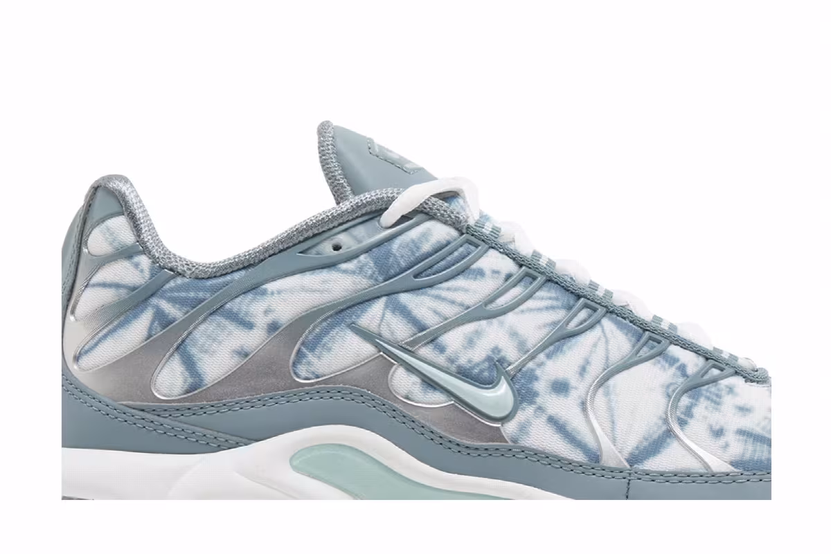 Nike Air Max Plus Palm Pack - Waterway, view 3
