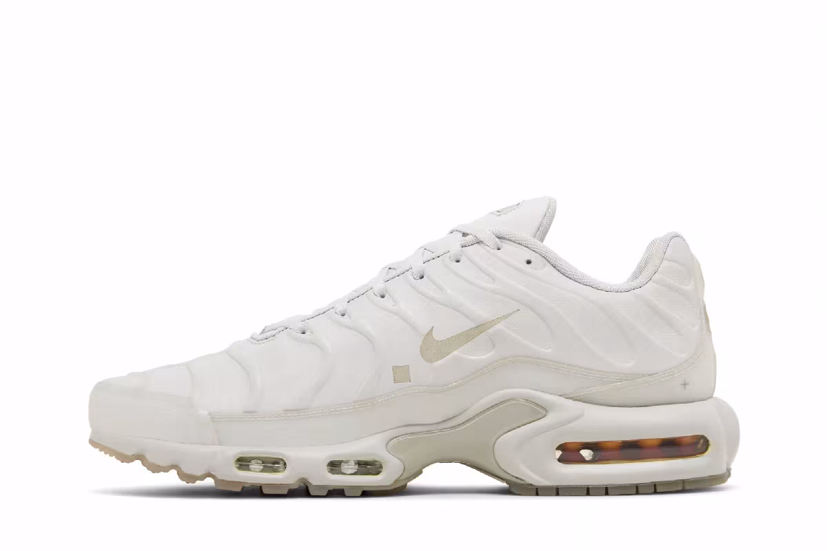 A-Cold-Wall* x Nike Air Max Plus Platinum Tint, view 4
