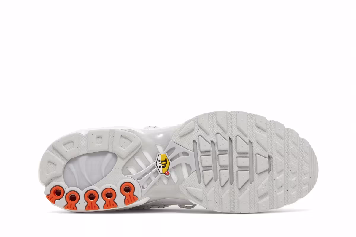 Nike Air Max Plus Utility White Safety Orange, view 5