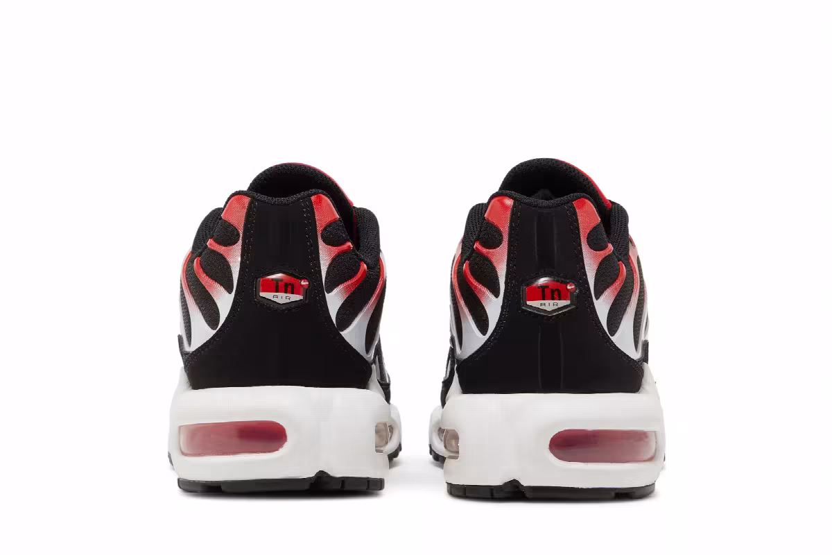 Nike Air Max Plus Black University Red, view 7