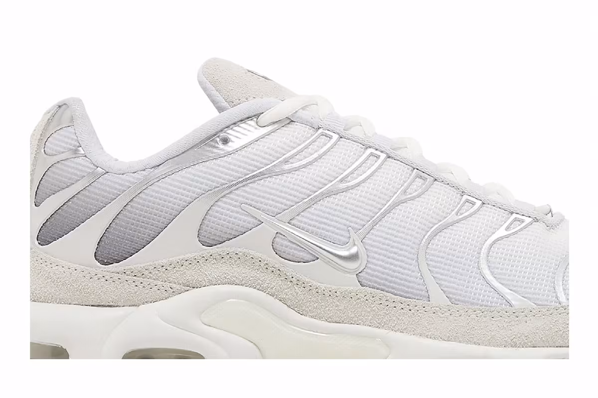 Nike Air Max Plus Pure Platinum, view 3