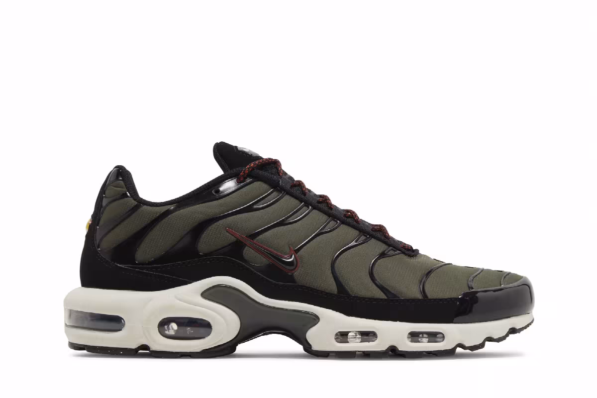 Nike Air Max Plus Black Cargo Khaki, view 2