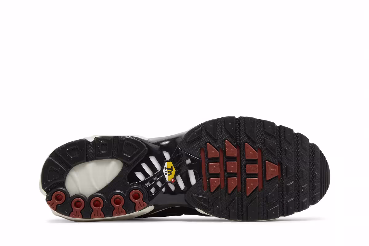 Nike Air Max Plus Black Cargo Khaki, view 5